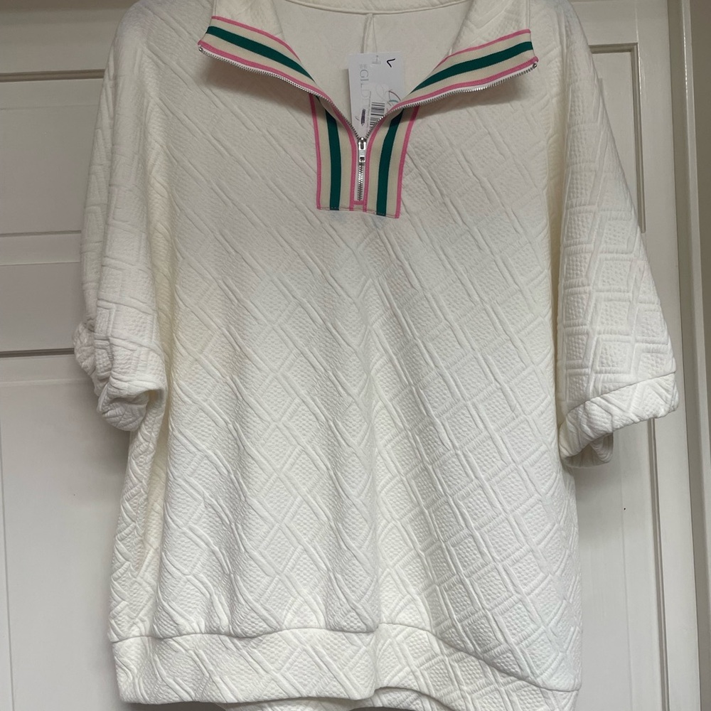 Women's White Quilted Top with Striped Collar. 3/4 zip